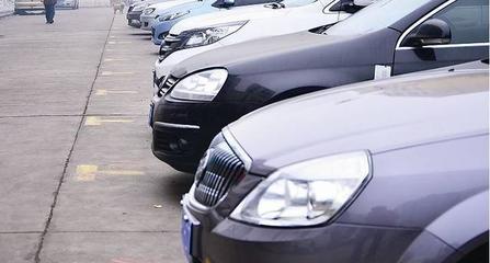 銀川經(jīng)營性停車場(chǎng)收費(fèi)調(diào)整引發(fā)熱議，上班族直呼“壓力山大”